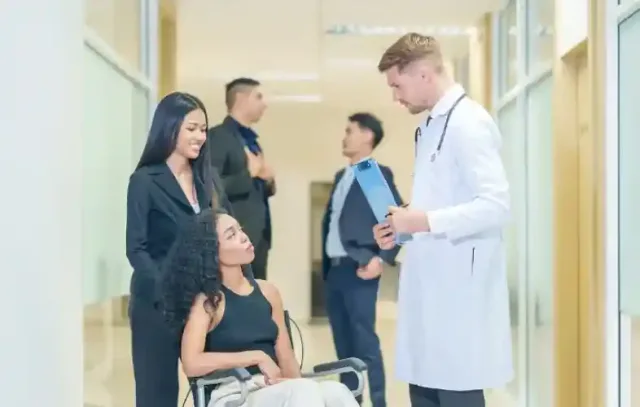 آموزش استفاده ویلچر