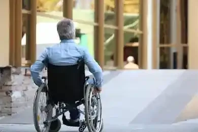 انواع ویلچر و کاربرد آن