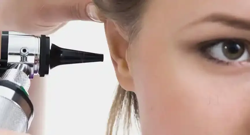 نحوه استفاده از اتوسکوپ ( Otoscope )