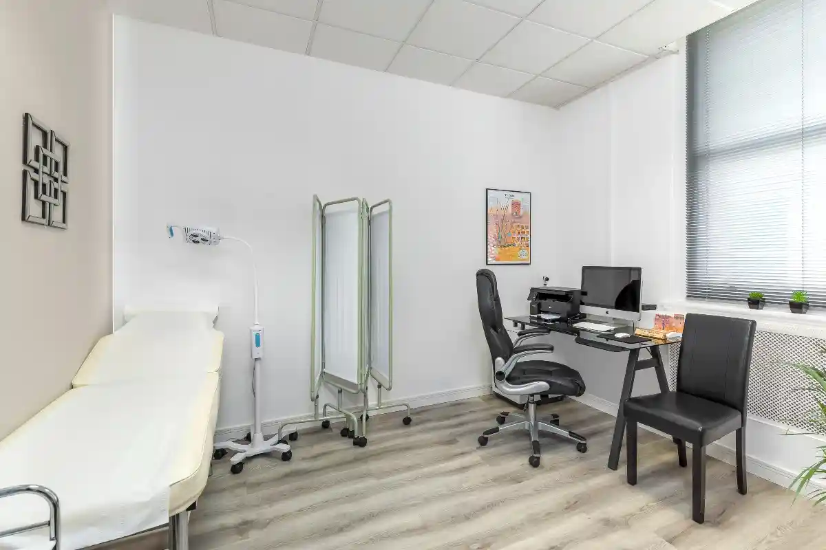 تجهیز مطب عمومی و تخصصی