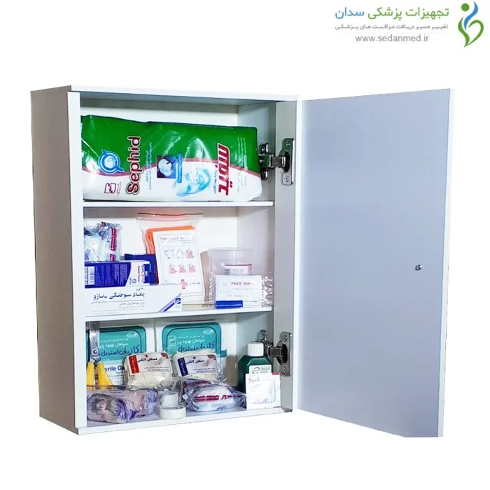محتویات داخلی جعبه کمک های اولیه دیواری S084 با چوب MDF